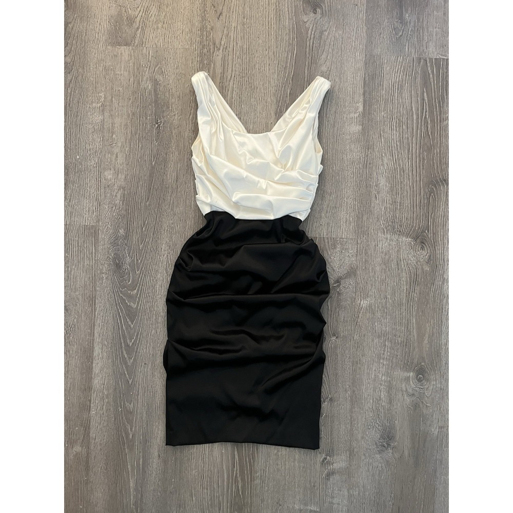 Betsy & Adam Black and White Ruched Sheath Dress